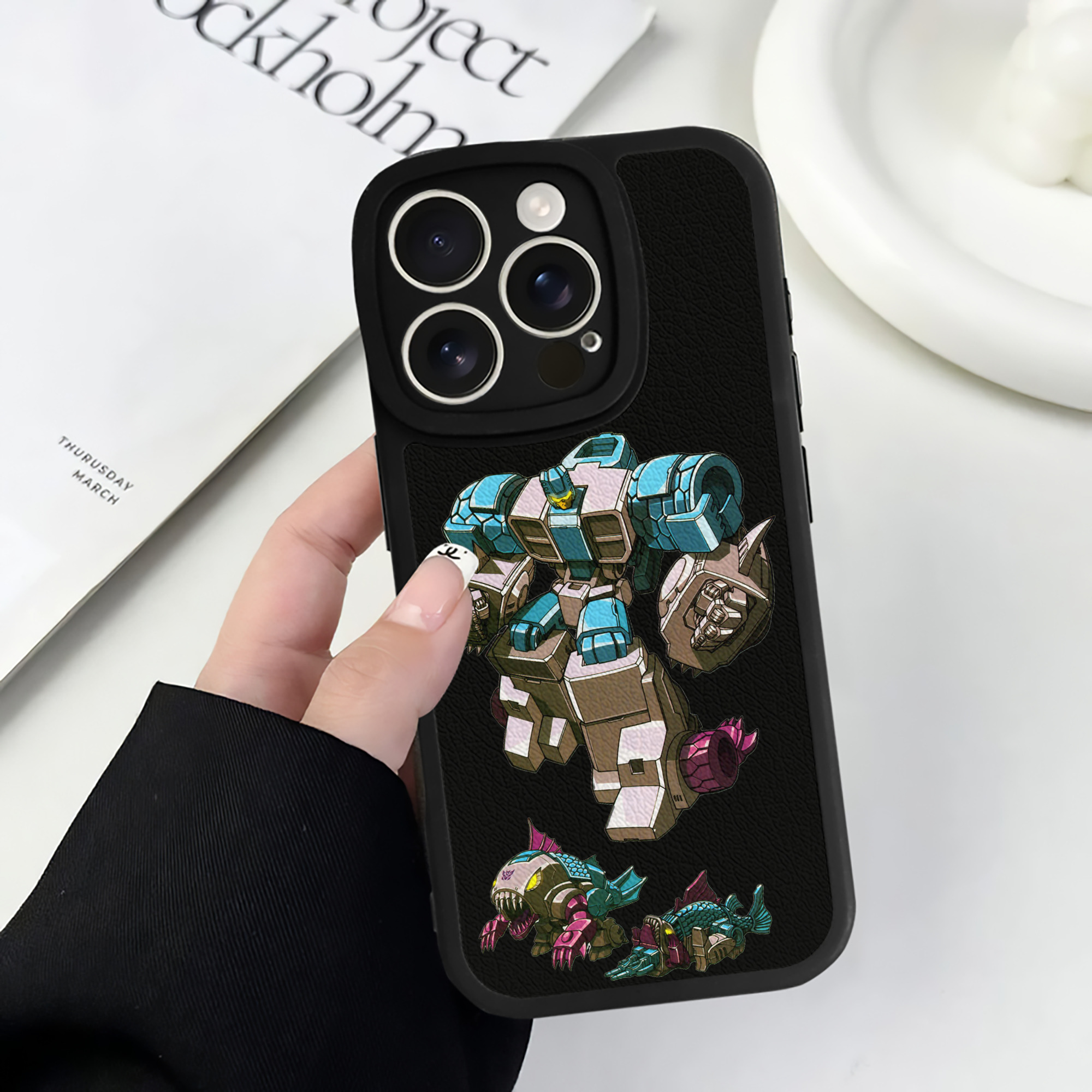 （画像用）  【iPhone 16シリーズ対応】シリコンスマホケース（レザー調） 材質：シリコン